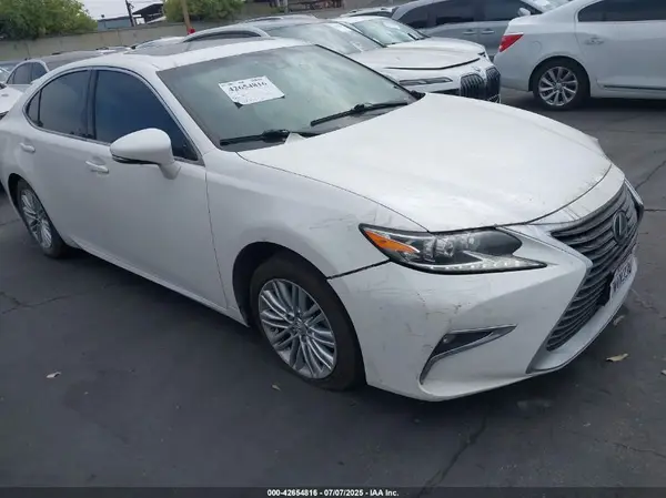 58ABK1GG1HU057781 2017 LEXUS ES - Image 1