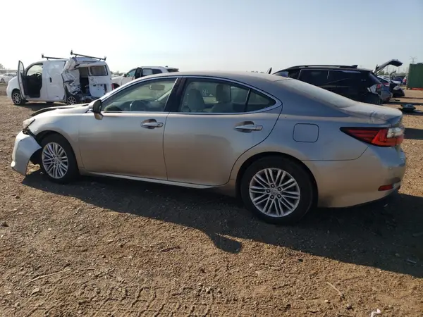 58ABK1GG1HU058669 2017 LEXUS ES - Image 2