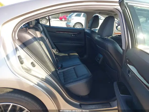 58ABK1GG1HU061295 2017 LEXUS ES - Image 8