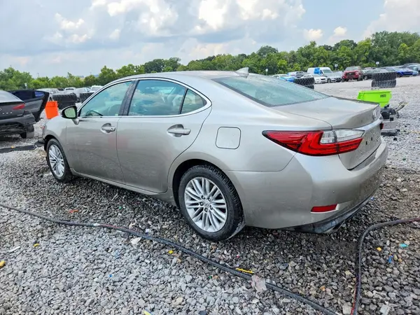 58ABK1GG1HU068599 2017 LEXUS ES - Image 2