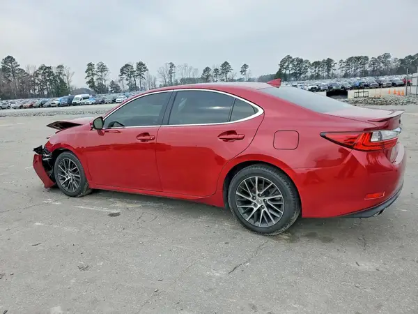 58ABK1GG1HU071972 2017 LEXUS ES - Image 2