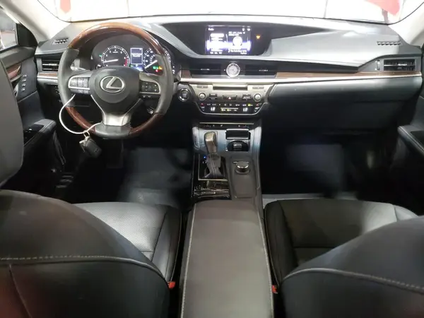 58ABK1GG1HU072975 2017 LEXUS ES - Image 8