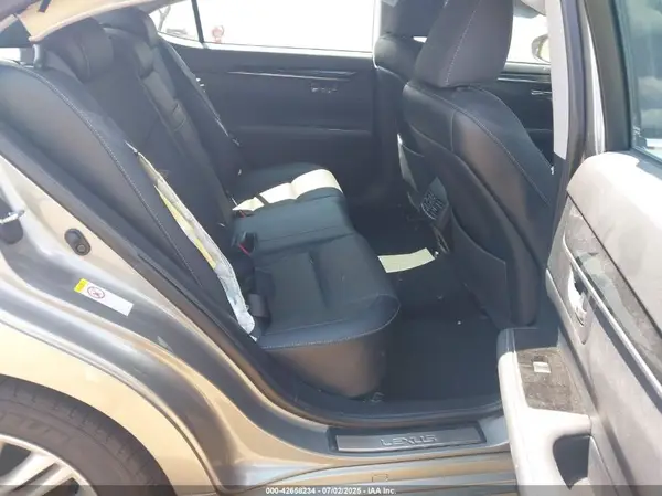 58ABK1GG1HU073687 2017 LEXUS ES - Image 8