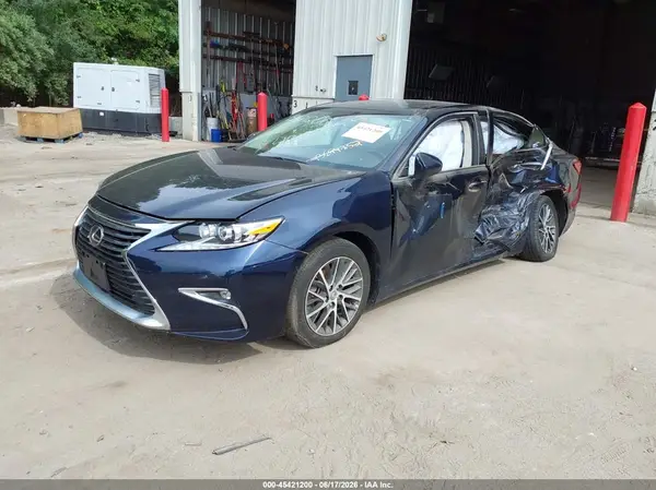 58ABK1GG1HU076735 2017 LEXUS ES - Image 2