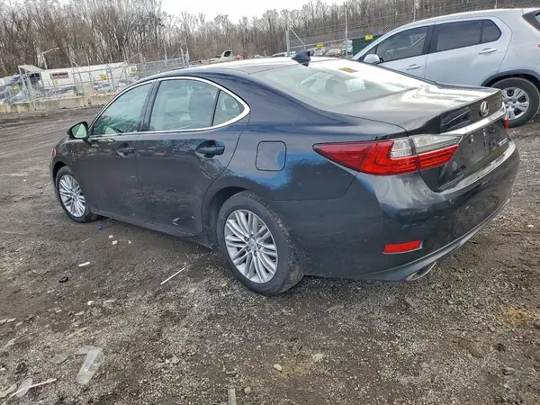 58ABK1GG1HU077173 2017 LEXUS ES - Image 2