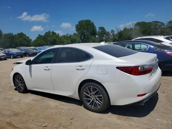 58ABK1GG1HU077240 2017 LEXUS ES - Image 2