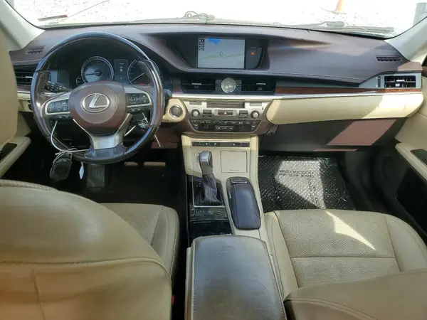 58ABK1GG1HU078047 2017 LEXUS ES - Image 8