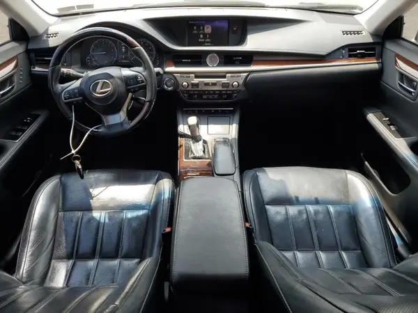 58ABK1GG1JU083013 2018 LEXUS ES - Image 8