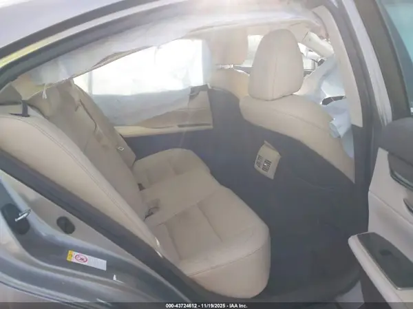 58ABK1GG1JU083870 2018 LEXUS ES - Image 8