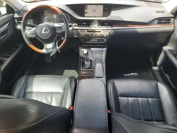 58ABK1GG1JU083898 2018 LEXUS ES - Image 8