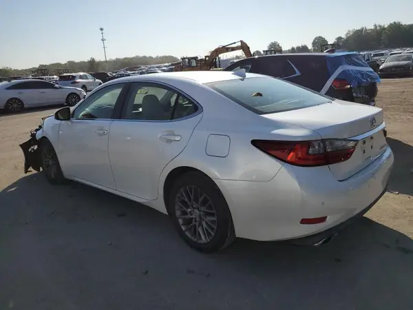 58ABK1GG1JU084159 2018 LEXUS ES - Image 2