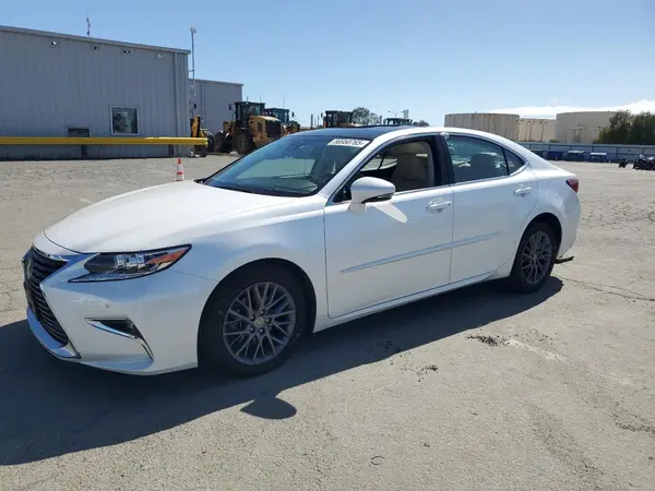 58ABK1GG1JU086302 2018 LEXUS ES - Image 1