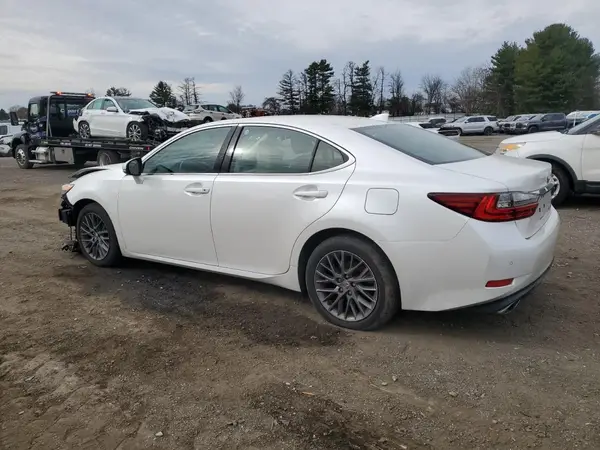 58ABK1GG1JU087885 2018 LEXUS ES - Image 2