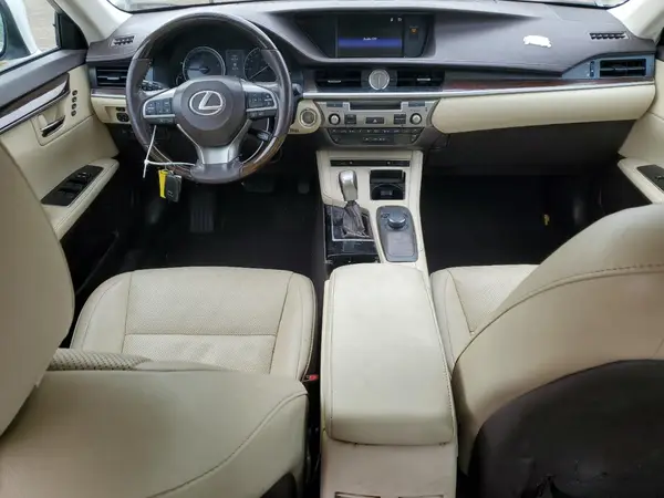 58ABK1GG1JU087885 2018 LEXUS ES - Image 8