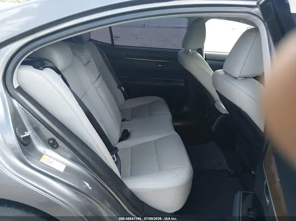 58ABK1GG1JU088051 2018 LEXUS ES - Image 8