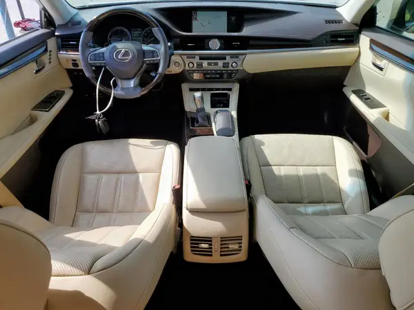 58ABK1GG1JU089135 2018 LEXUS ES - Image 8