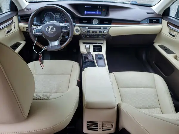 58ABK1GG1JU091662 2018 LEXUS ES - Image 8