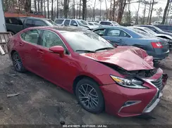 58ABK1GG1JU091726 2018 LEXUS ES