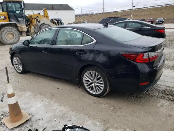 58ABK1GG1JU094044 2018 LEXUS ES - Image 2
