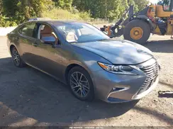 58ABK1GG1JU095906 2018 LEXUS ES