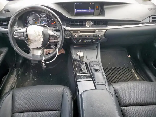 58ABK1GG1JU096327 2018 LEXUS ES - Image 8