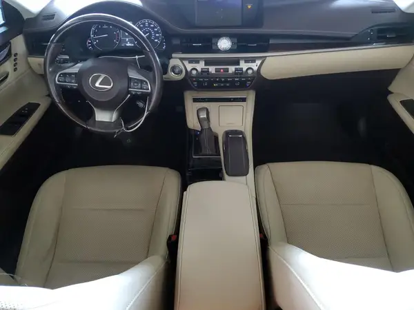 58ABK1GG1JU098983 2018 LEXUS ES - Image 8