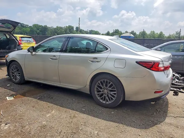 58ABK1GG1JU100652 2018 LEXUS ES - Image 2