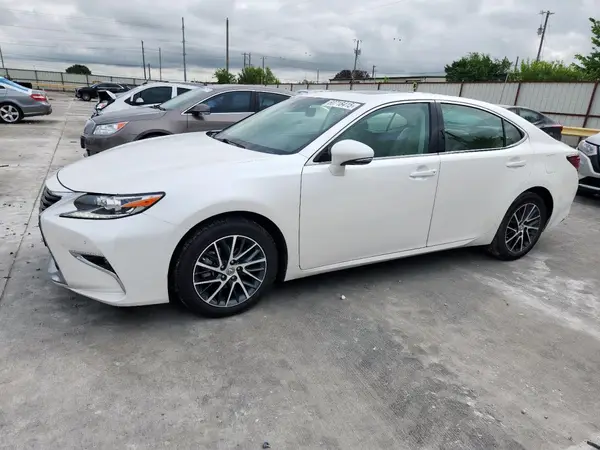 58ABK1GG1JU100845 2018 LEXUS ES - Image 1