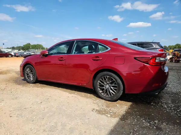 58ABK1GG1JU105270 2018 LEXUS ES - Image 2