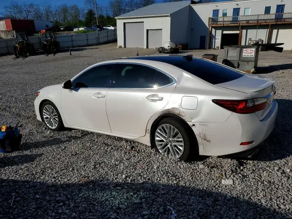 58ABK1GG1JU105625 2018 LEXUS ES - Image 2