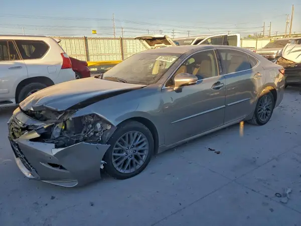 58ABK1GG1JU106211 2018 LEXUS ES - Image 1