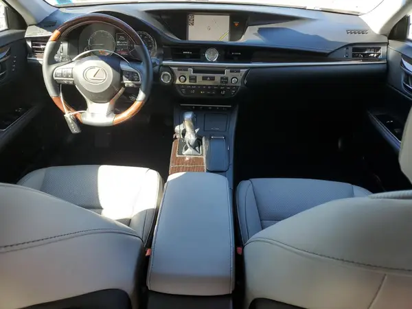58ABK1GG1JU110162 2018 LEXUS ES - Image 8