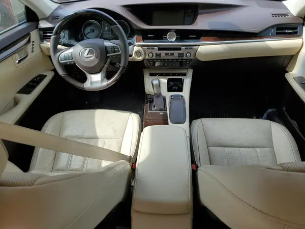 58ABK1GG1JU110372 2018 LEXUS ES - Image 8