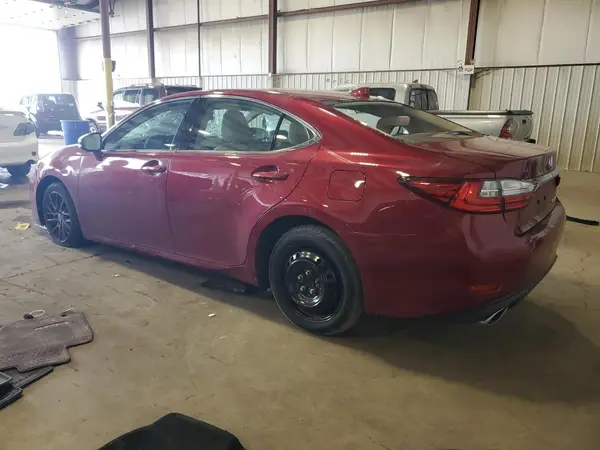 58ABK1GG1JU110565 2018 LEXUS ES - Image 2