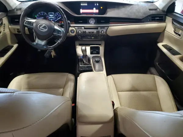 58ABK1GG1JU110565 2018 LEXUS ES - Image 8