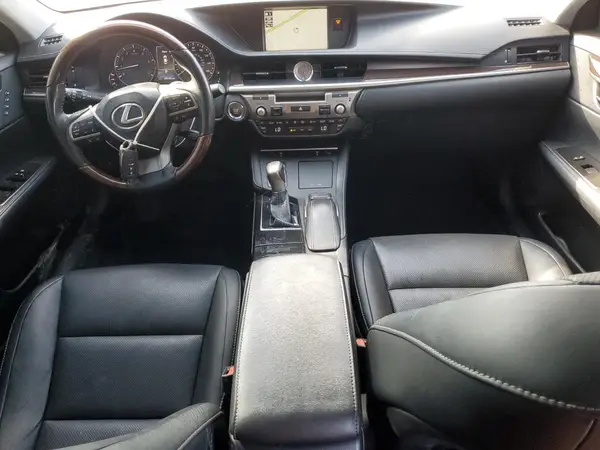 58ABK1GG1JU110789 2018 LEXUS ES - Image 8