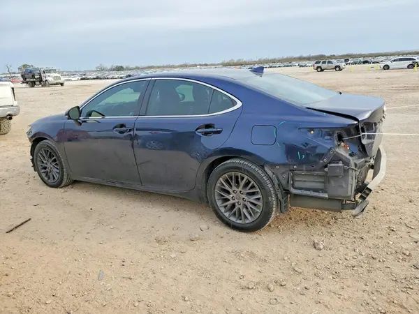 58ABK1GG1JU114034 2018 LEXUS ES - Image 2