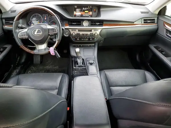 58ABK1GG1JU114034 2018 LEXUS ES - Image 8