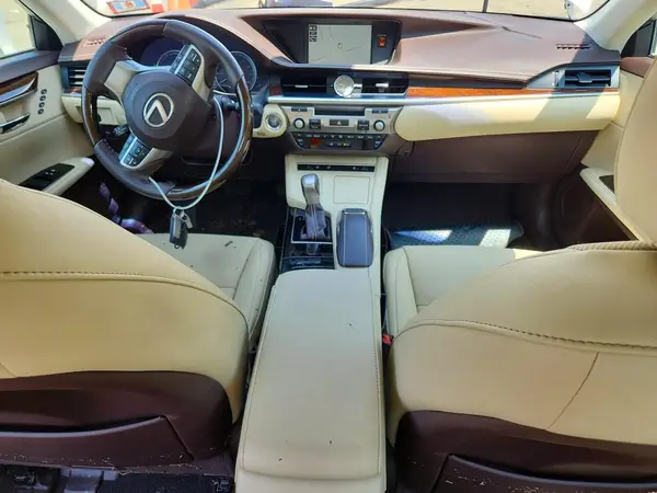 58ABK1GG1JU115460 2018 LEXUS ES - Image 8