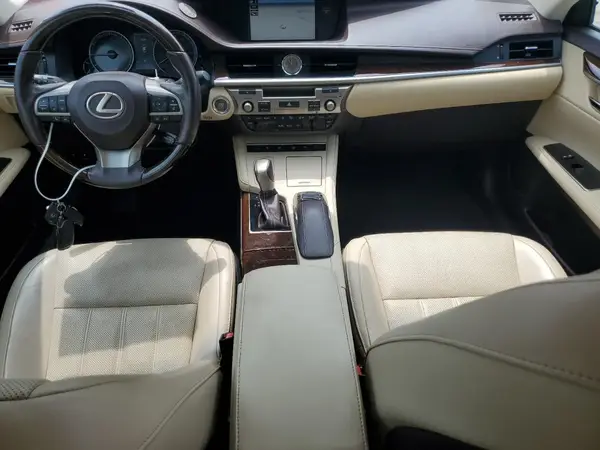 58ABK1GG1JU115829 2018 LEXUS ES - Image 8