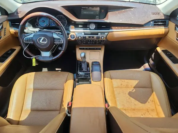 58ABK1GG1JU116401 2018 LEXUS ES - Image 8