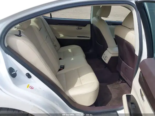 58ABK1GG2GU016980 2016 LEXUS ES - Image 8