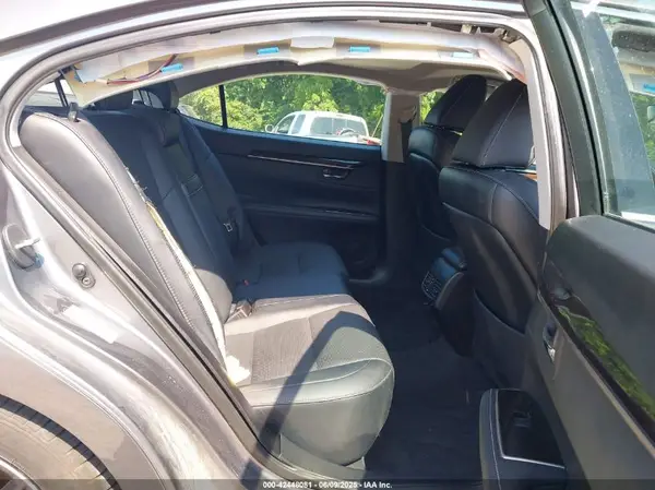 58ABK1GG2GU017529 2016 LEXUS ES - Image 8