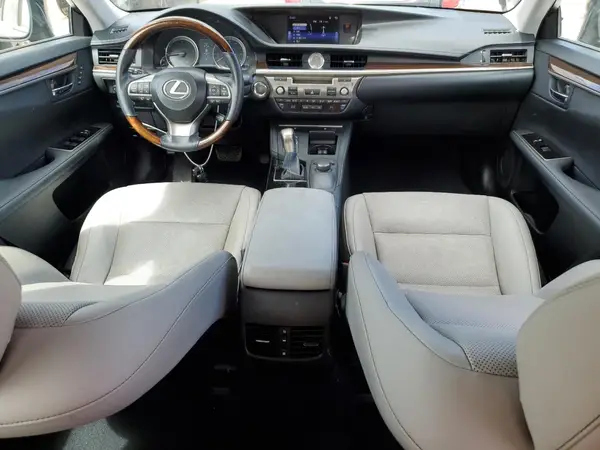 58ABK1GG2GU019247 2016 LEXUS ES - Image 8