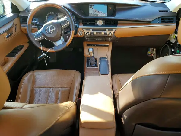 58ABK1GG2GU024268 2016 LEXUS ES - Image 8
