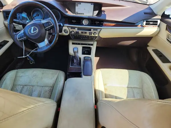 58ABK1GG2GU024299 2016 LEXUS ES - Image 8