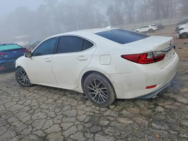 58ABK1GG2GU024867 2016 LEXUS ES - Image 2