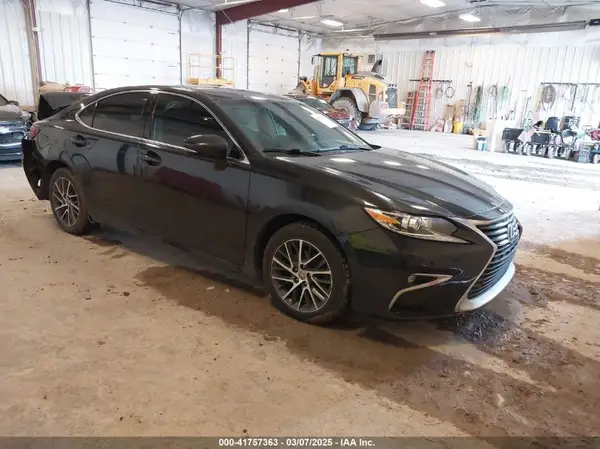 58ABK1GG2GU025923 2016 LEXUS ES - Image 1