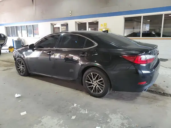 58ABK1GG2GU027557 2016 LEXUS ES - Image 2