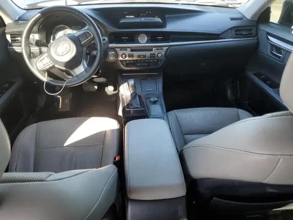 58ABK1GG2GU031804 2016 LEXUS ES - Image 8